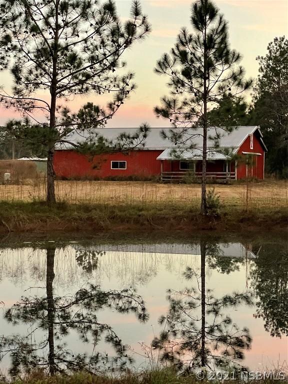 4610 Colony Rd., New Smyrna Beach, FL 32168