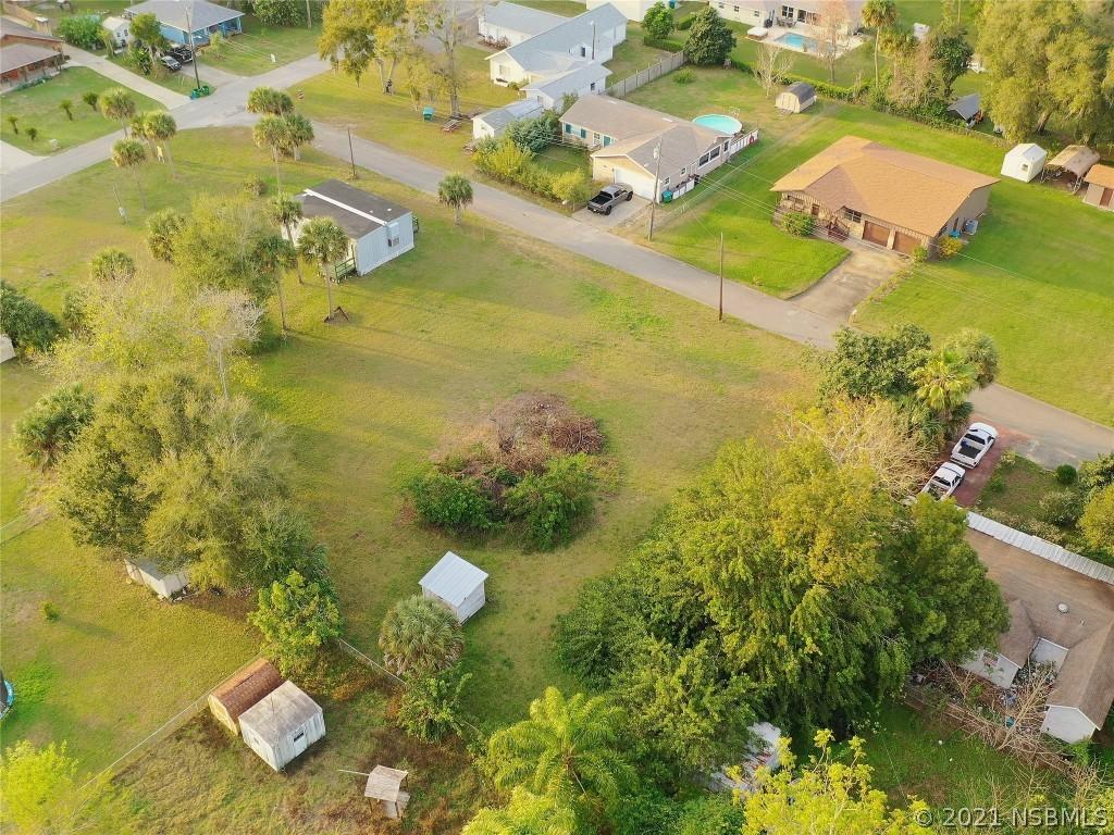 215 Adams St., Oak Hill, FL 32759