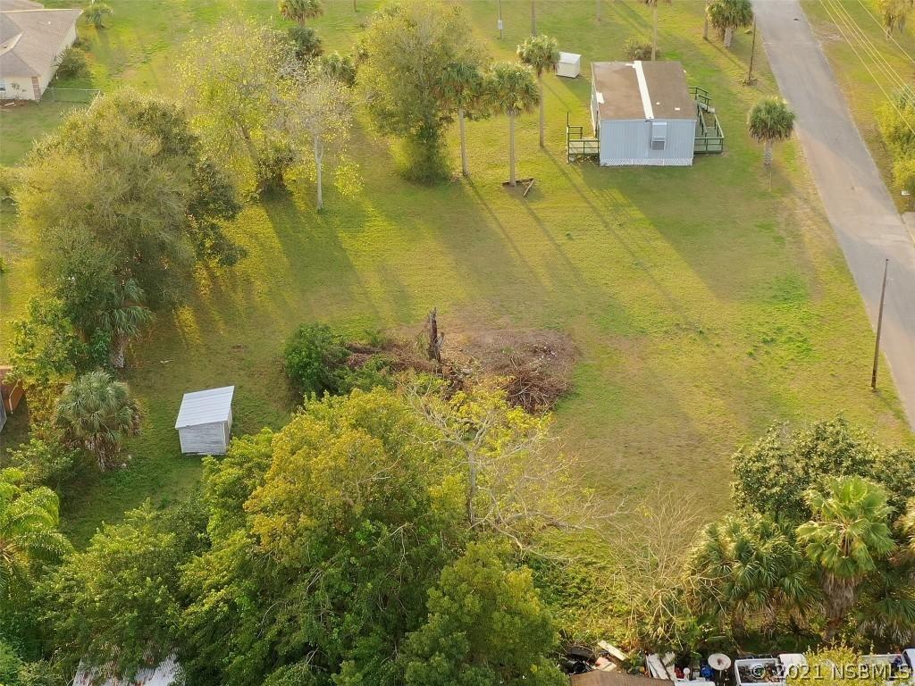 221 Adams St., Oak Hill, FL 32759