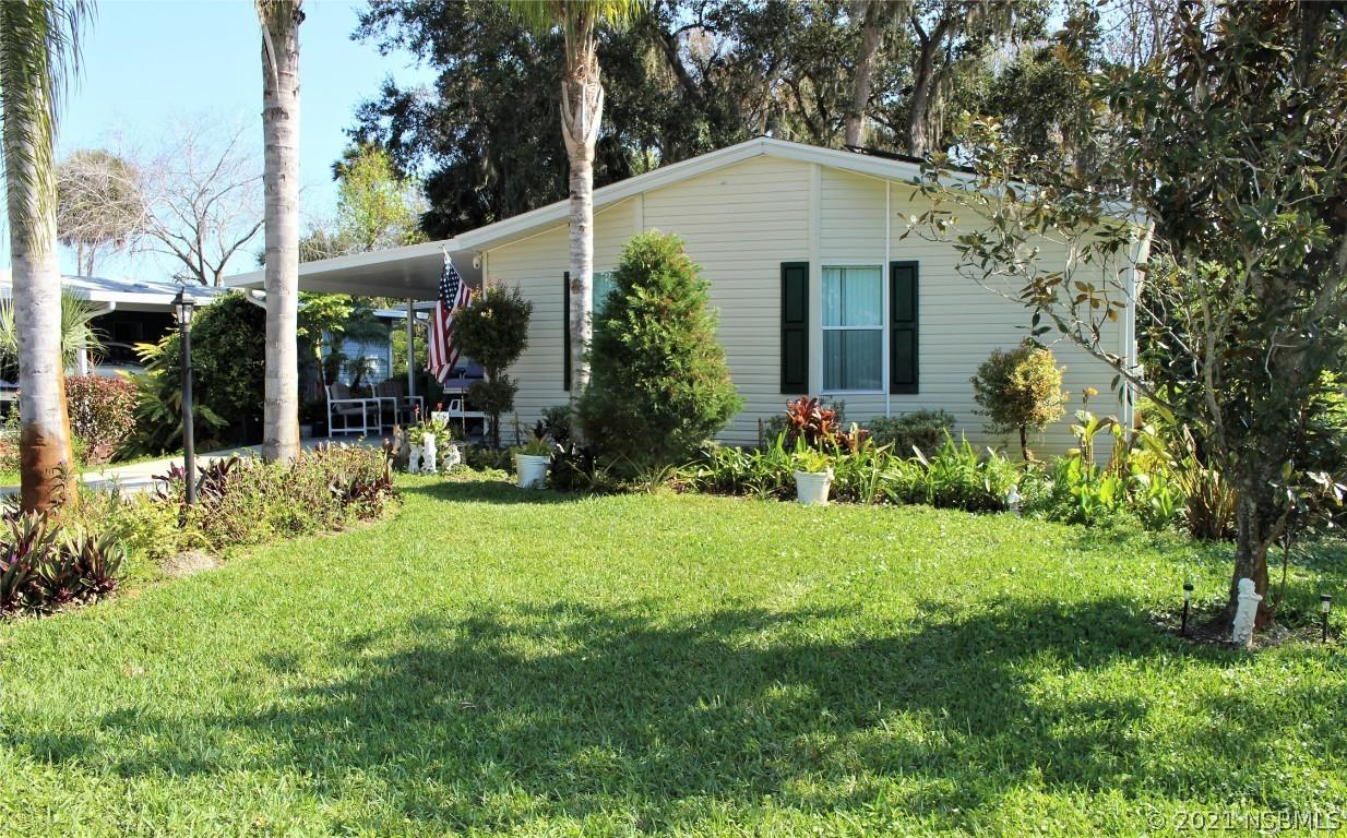 451 Sioux Blvd., Oak Hill, FL 32759