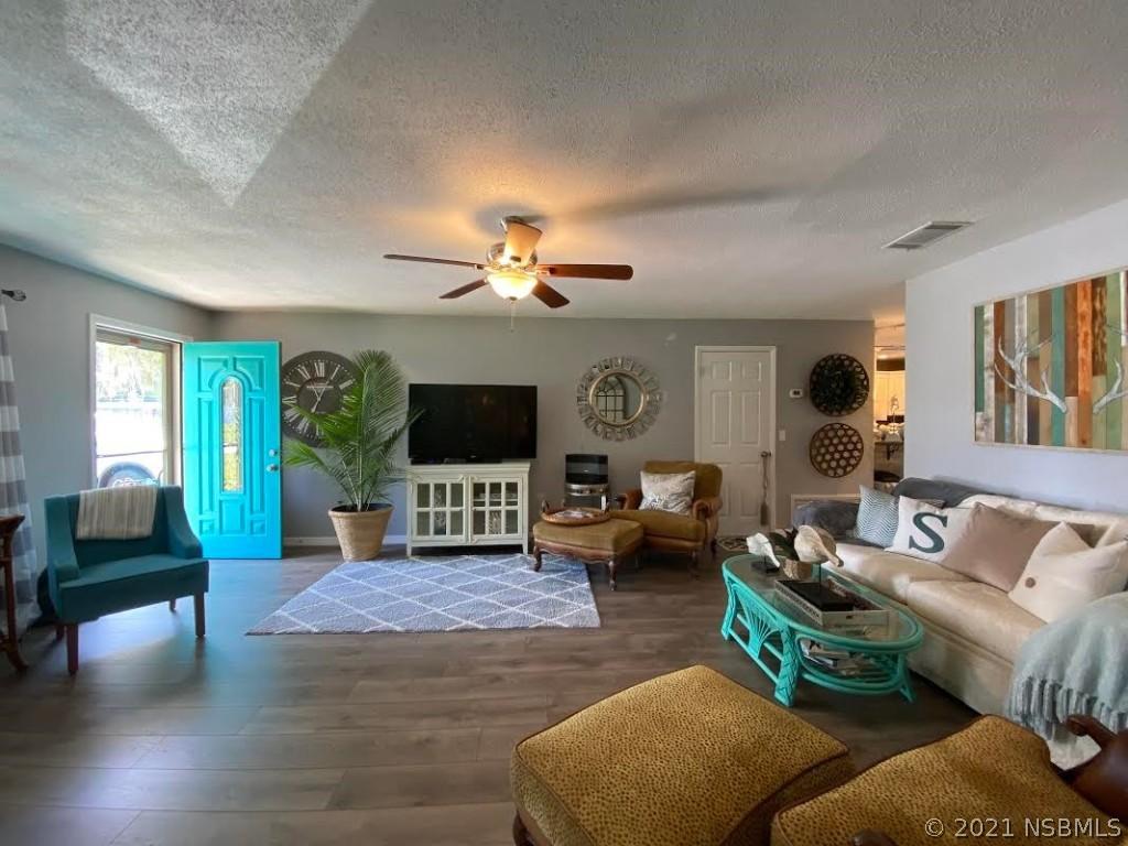 2126 Orange Tree Dr., Edgewater, FL 32141