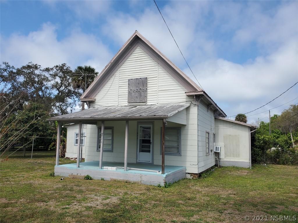 294 Lagoon Ave., Oak Hill, FL 32759