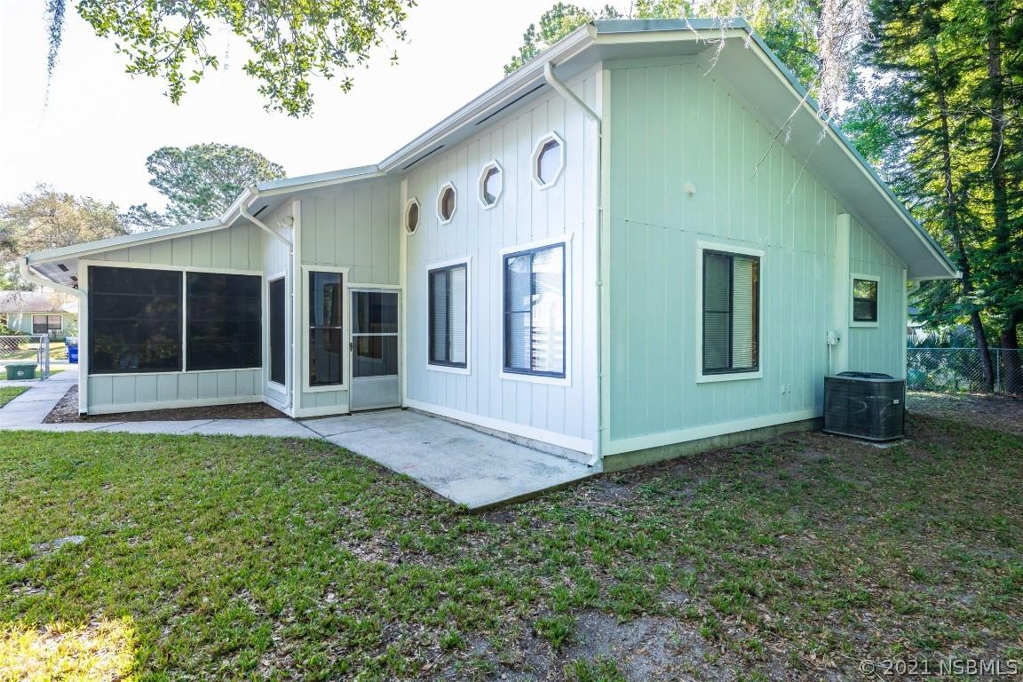 3230 Silver Palm Dr., Edgewater, FL 32141