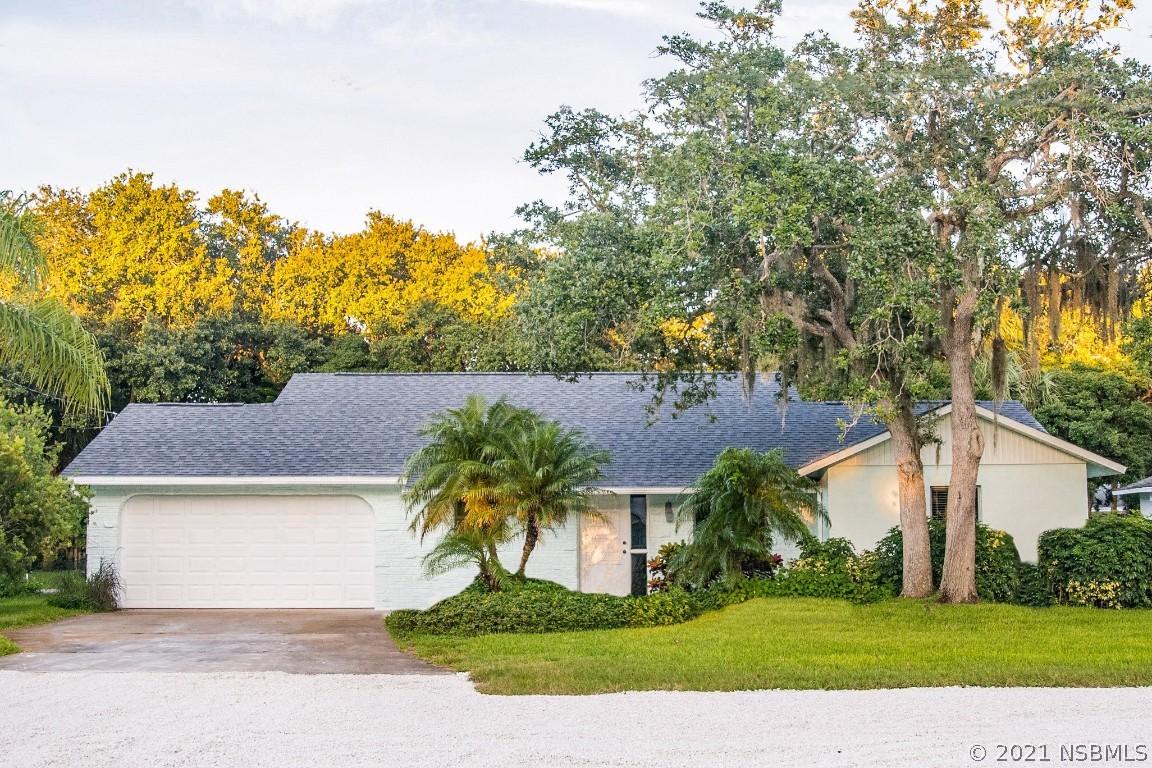 827 S Cooper St., New Smyrna Beach, FL 32169