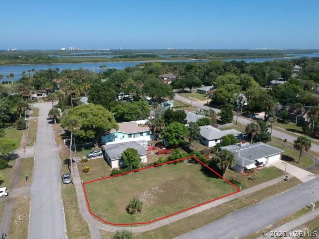 405 Erskine Dr., Edgewater, FL 32132