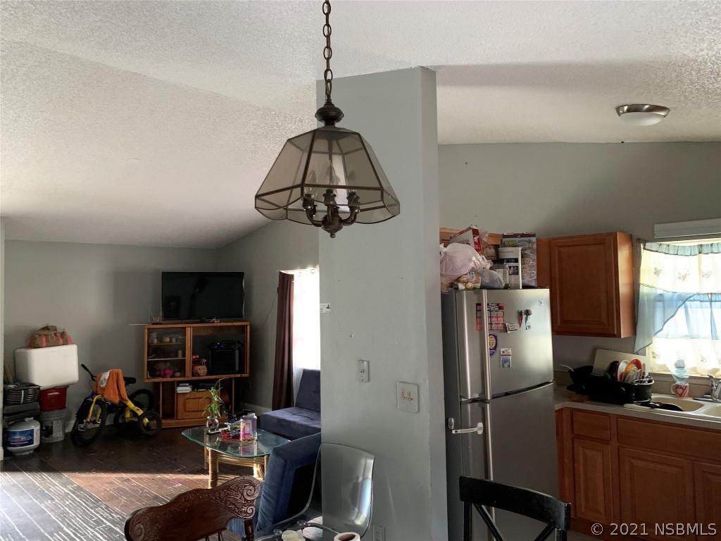 2246 Woods St., Orlando, FL 32805