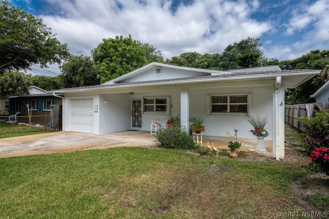 804 9th Ave., New Smyrna Beach, FL 32169