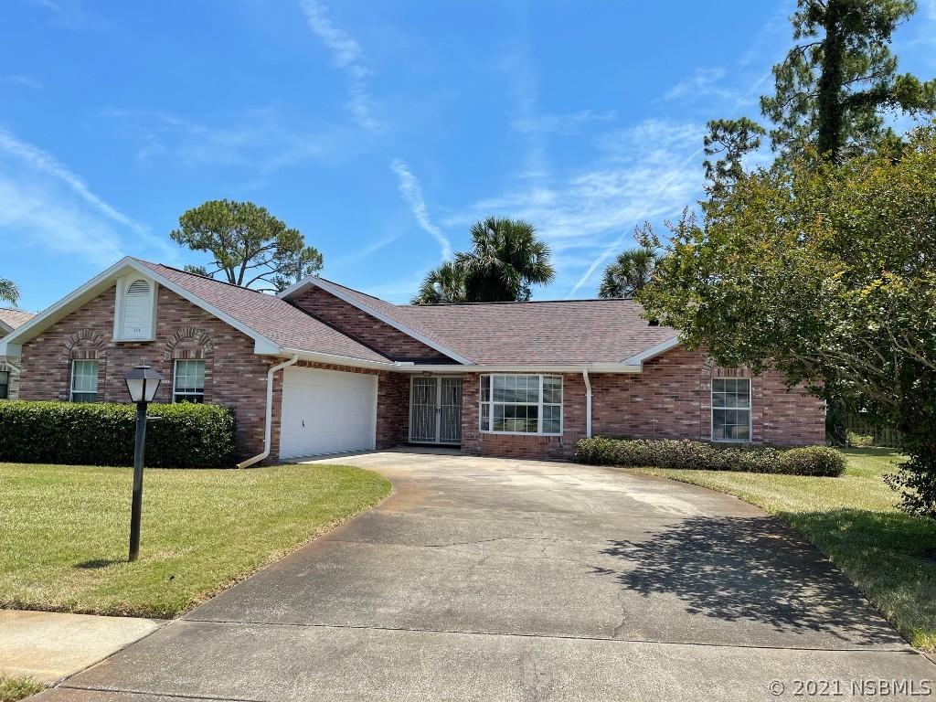 304 Pine Breeze Dr., Edgewater, FL 32141