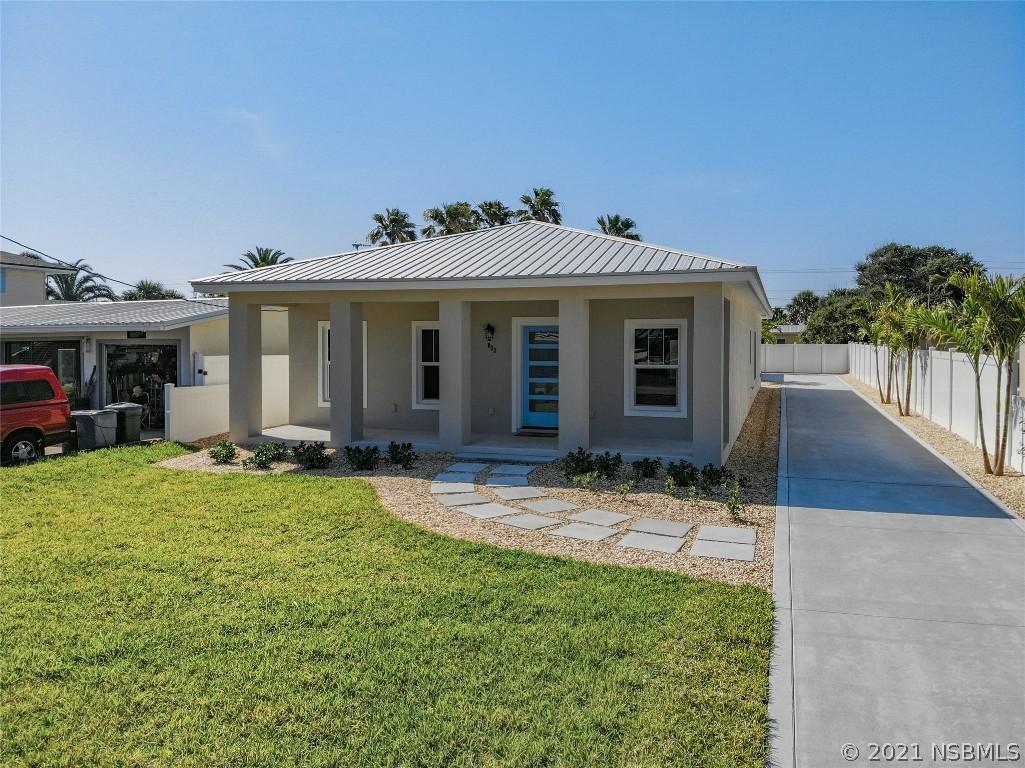 833 E 26th Ave., New Smyrna Beach, FL 32169