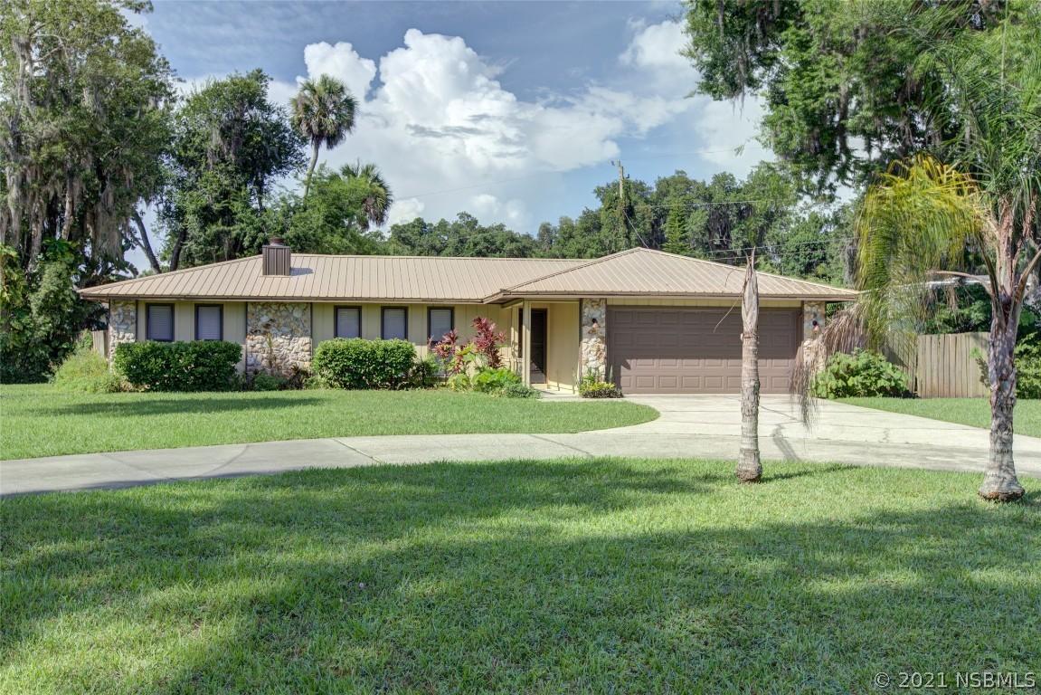 2004 Needle Palm Dr., Edgewater, FL 32141