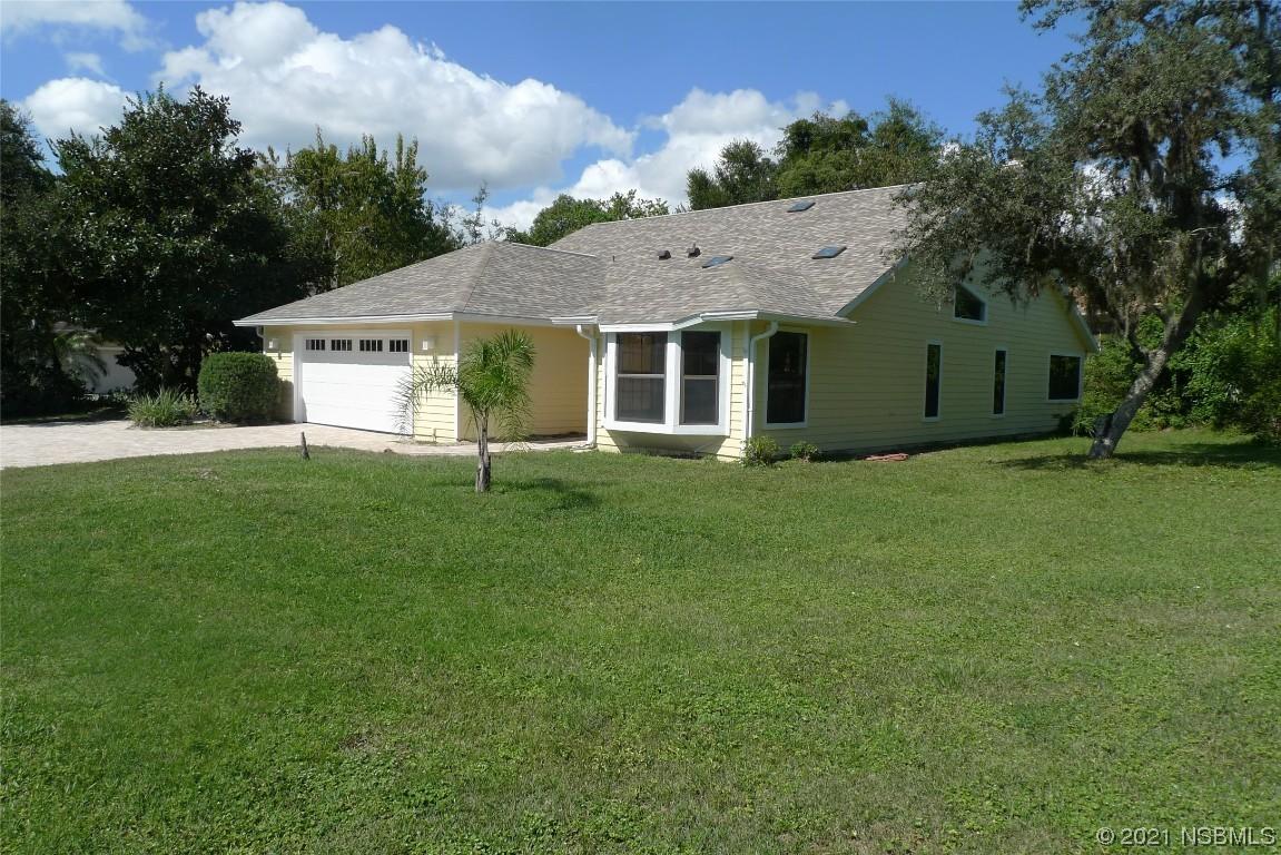 200 Live Oak Ln., New Smyrna Beach, FL 32168