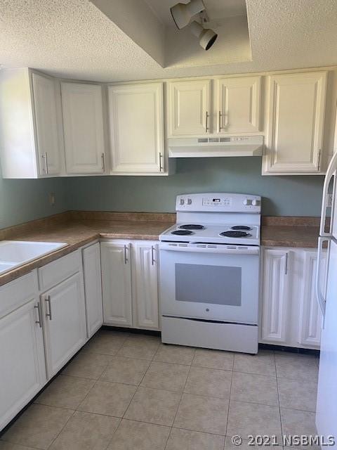 2325 Willow Oak Dr., Edgewater, FL 32141