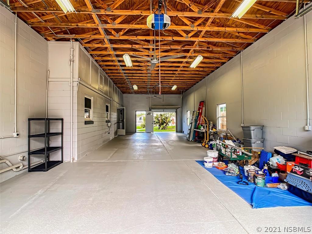 255 Randle Ave., Oak Hill, FL 32759