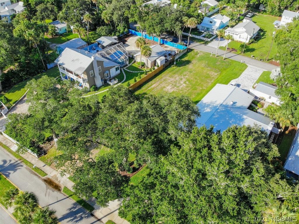 622 N Riverside Dr., New Smyrna Beach, FL 32168