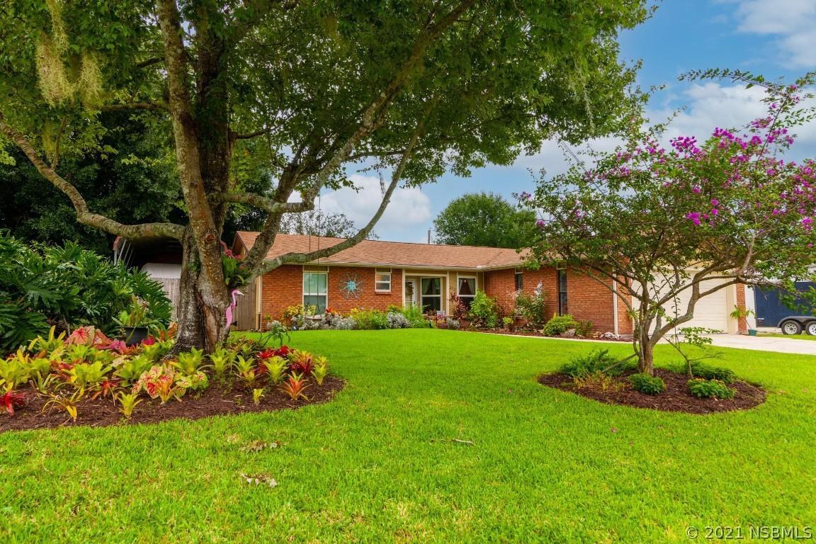 2713 Queen Palm Dr., Edgewater, FL 32141