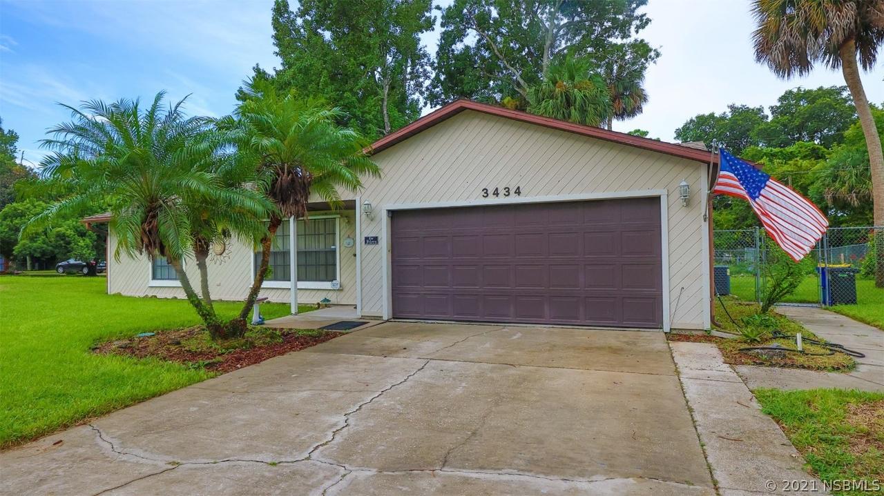 3434 Yule Tree Dr., Edgewater, FL 32141