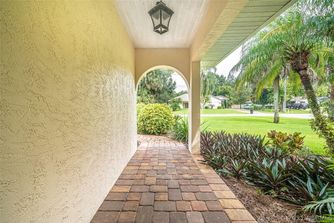 2248 Doster Dr., New Smyrna Beach, FL 32168