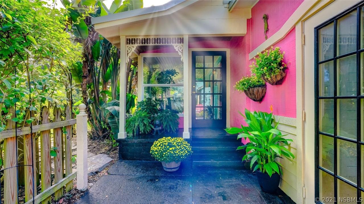 2550 Belmont Ave., New Smyrna Beach, FL 32168