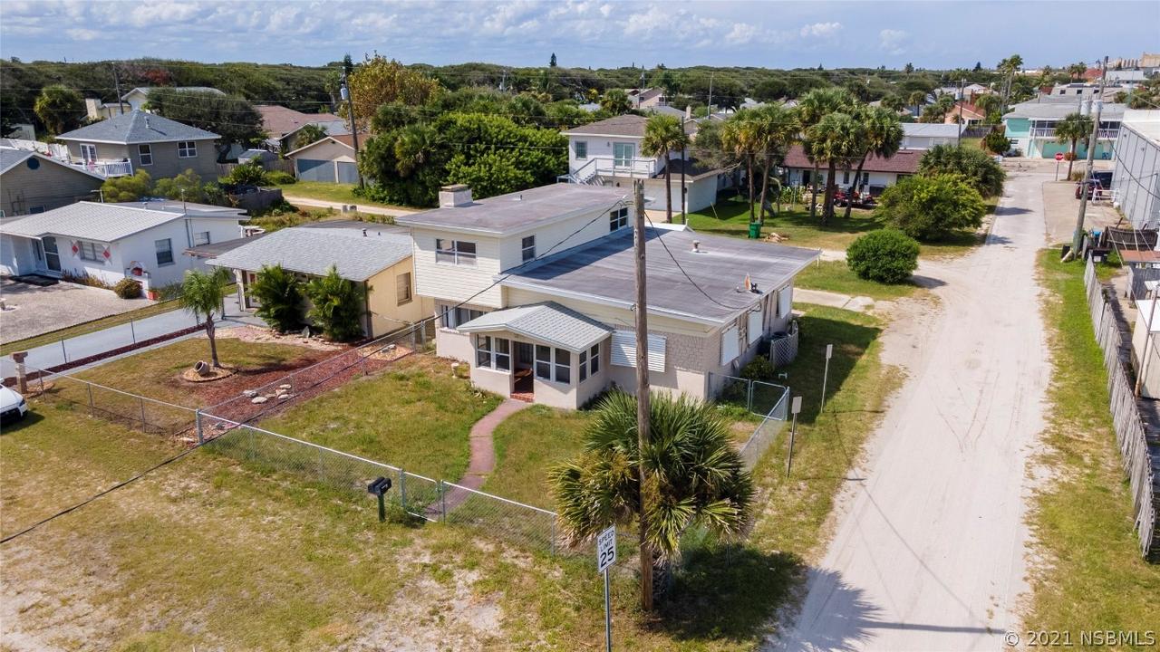 838 E 24th Ave., New Smyrna Beach, FL 32169