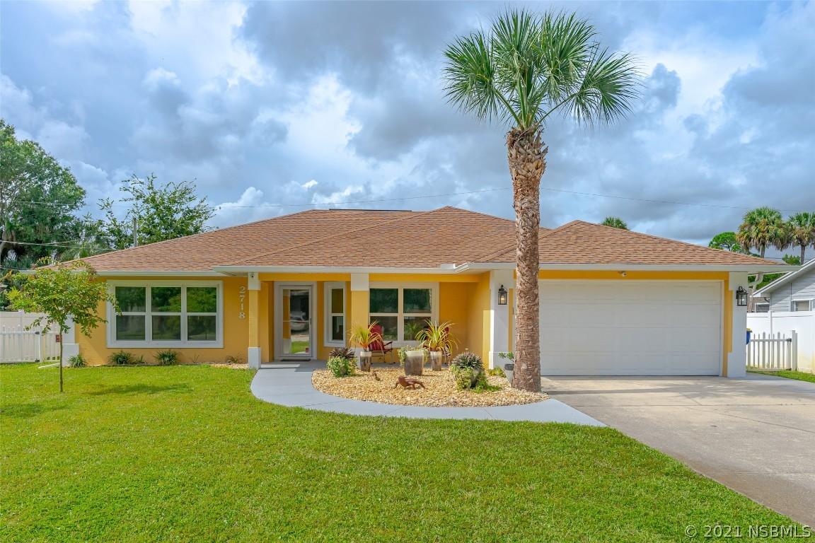 2718 Date Palm Dr., Edgewater, FL 32141