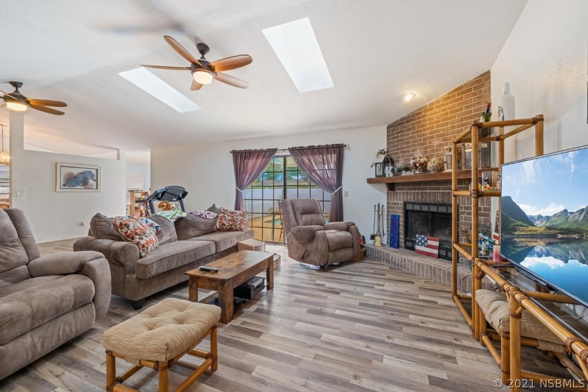 2424 Royal Palm Dr., Edgewater, FL 32141