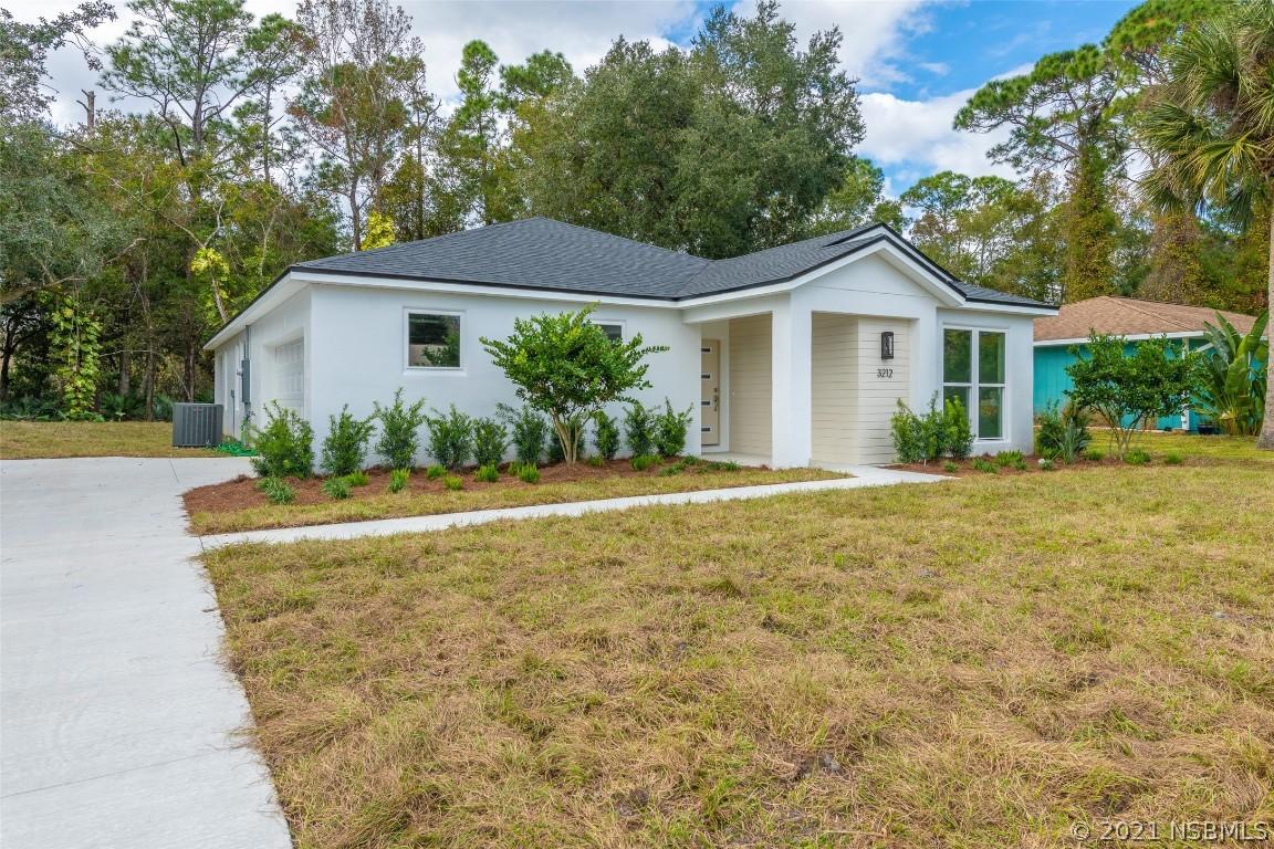3212 Silver Palm Dr., Edgewater, FL 32141