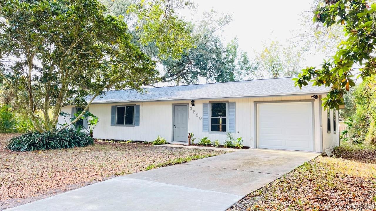 3220 Needle Palm Dr., Edgewater, FL 32141
