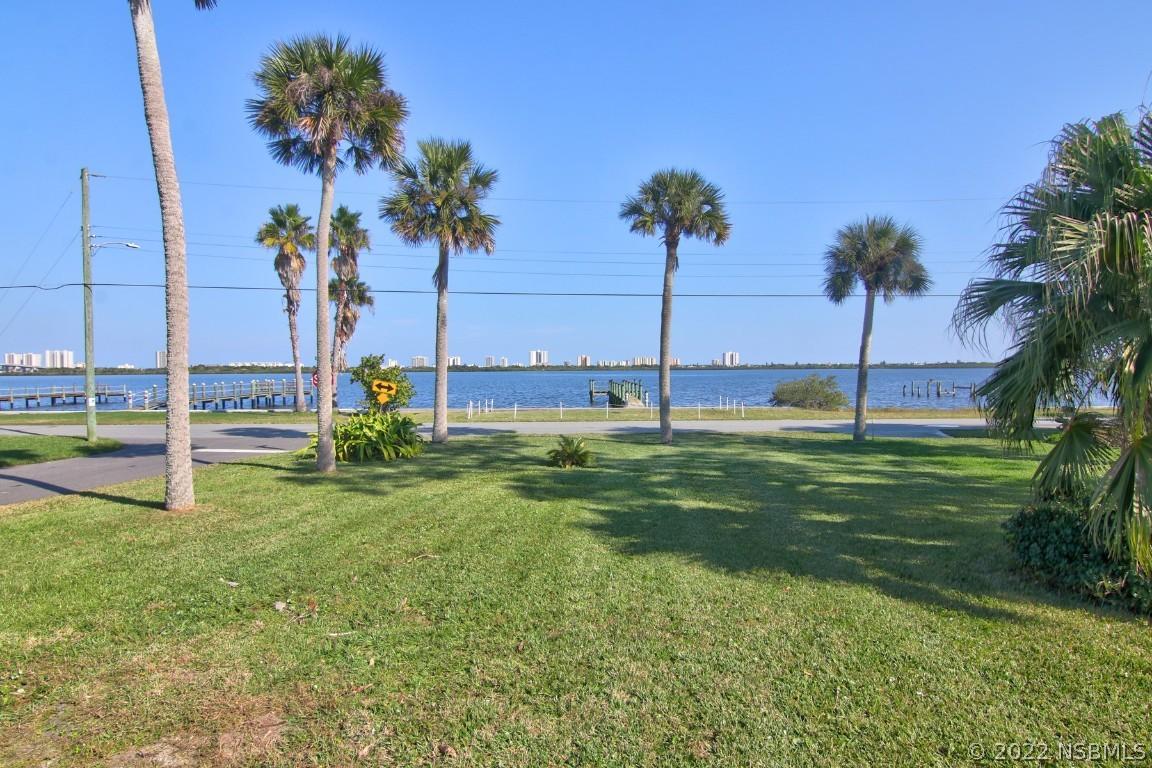 4910 Halifax Dr., Port Orange, FL 32127