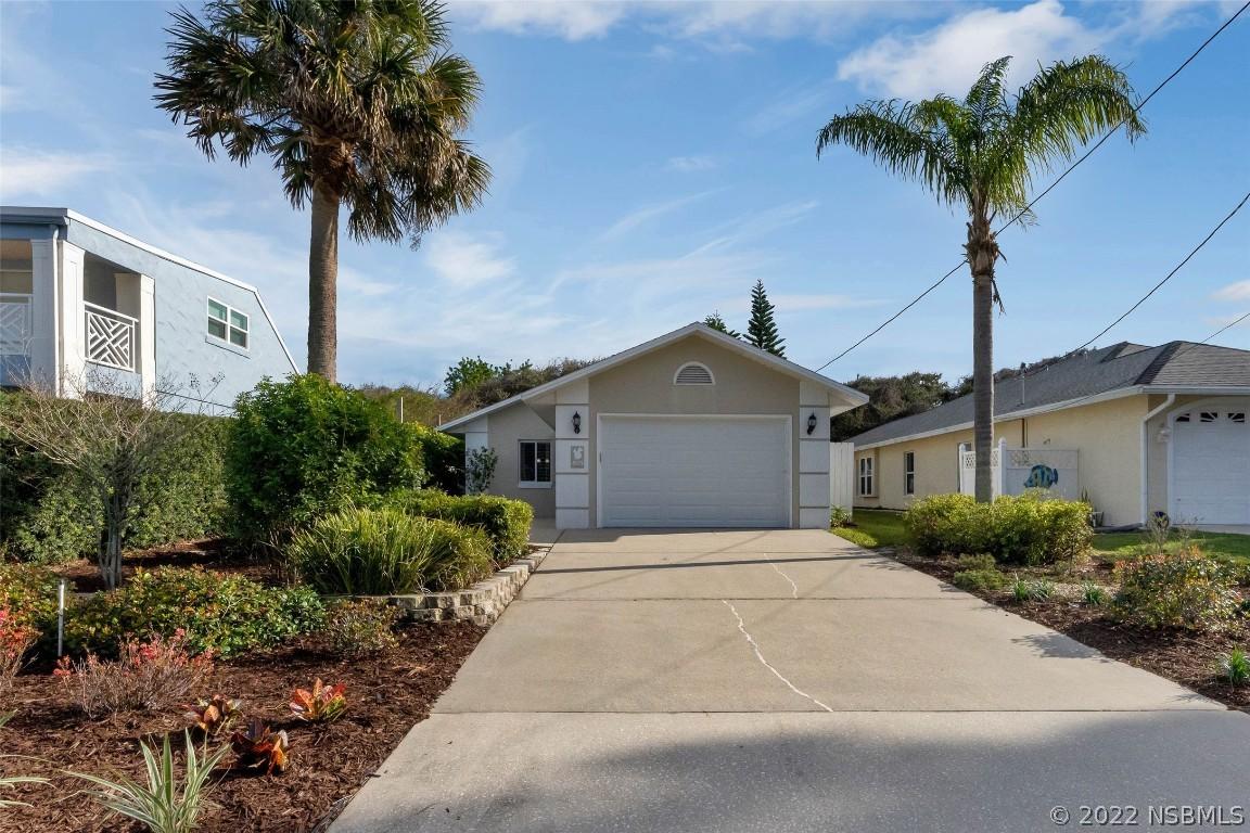 825 E 21st Ave., New Smyrna Beach, FL 32169