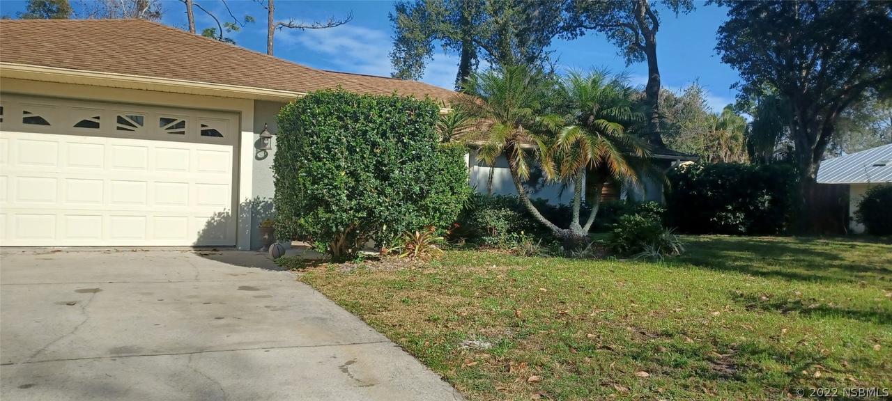 135 Poinciana Rd., Edgewater, FL 32141