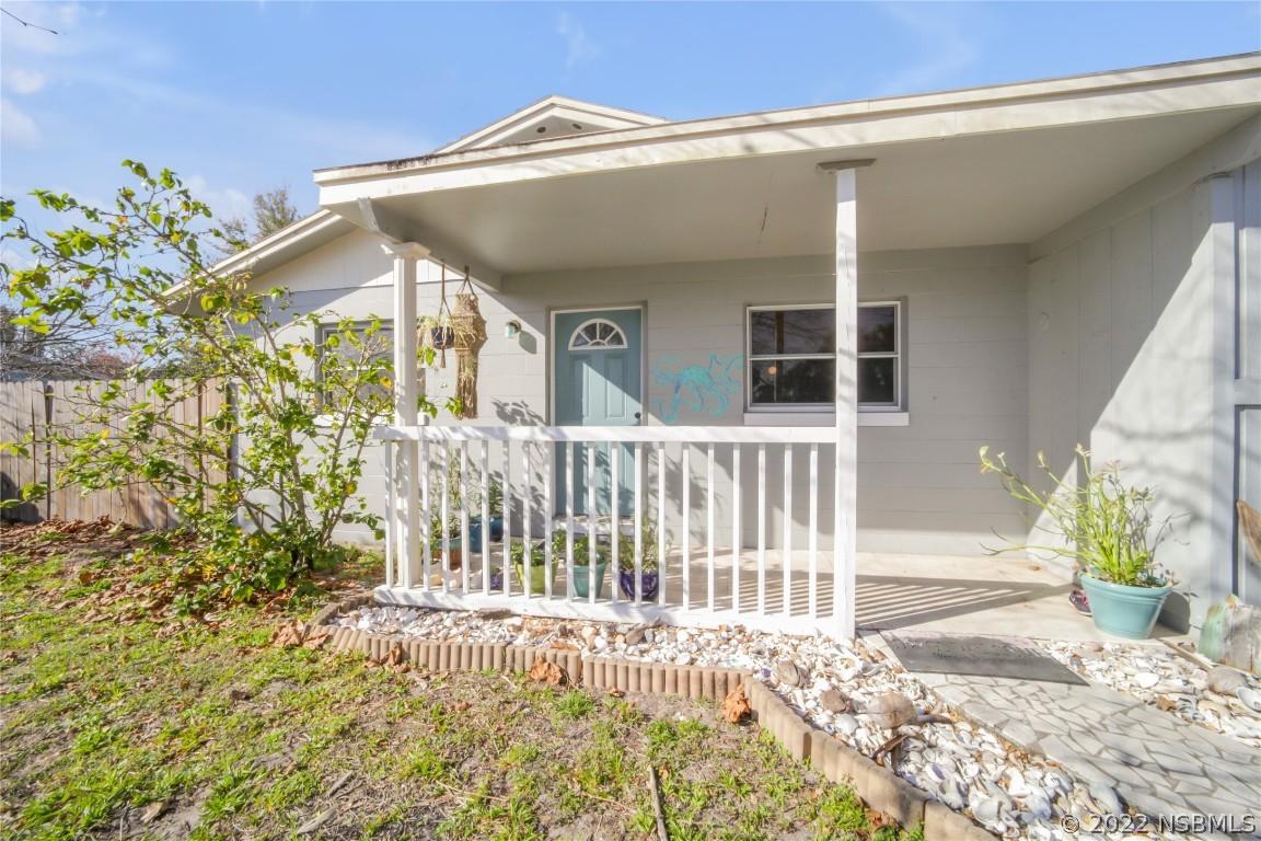 505 16th St., Edgewater, FL 32132