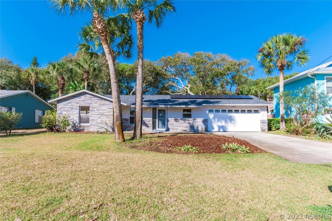 832 Evergreen St., New Smyrna Beach, FL 32169