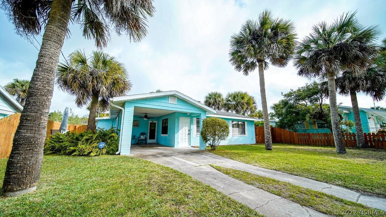 920 Locust St., New Smyrna Beach, FL 32169