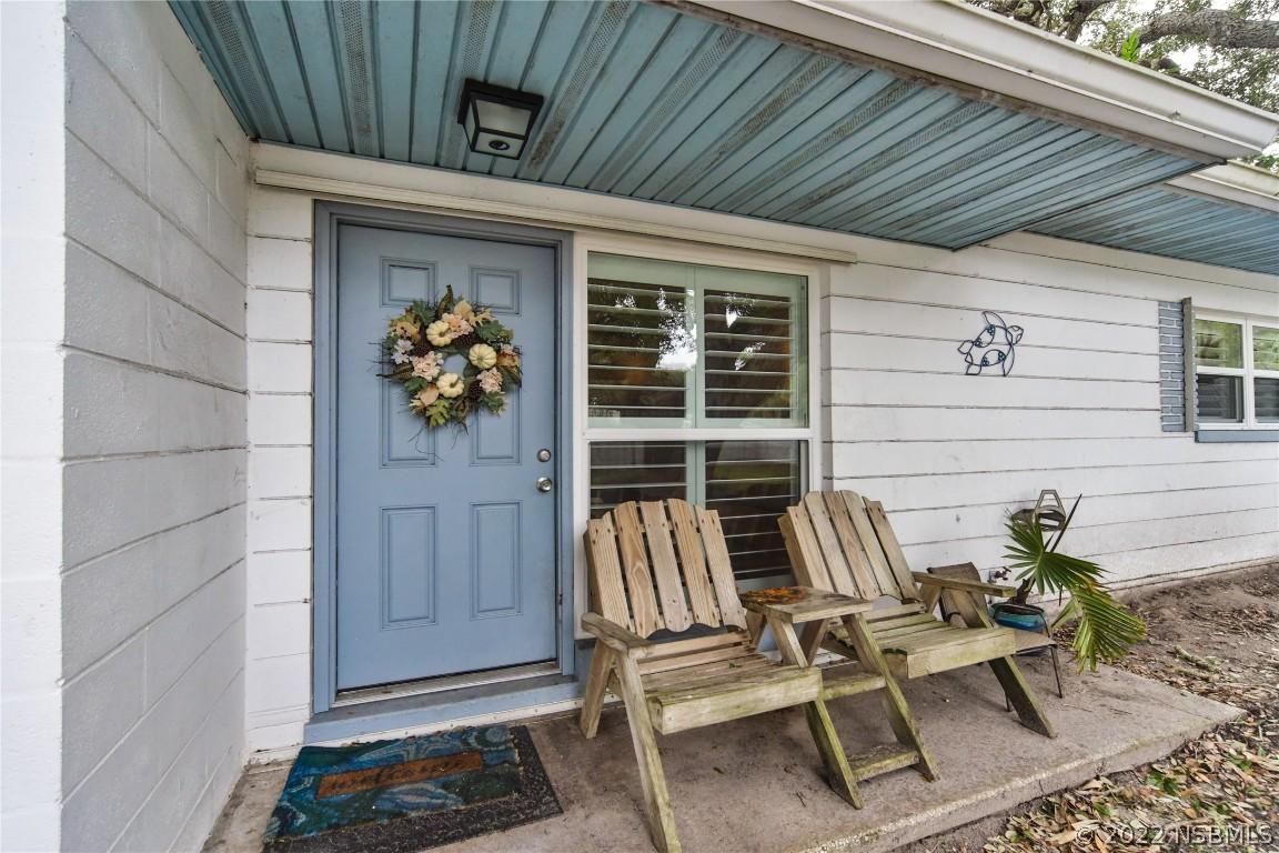 819 E 11th Ave., New Smyrna Beach, FL 32169