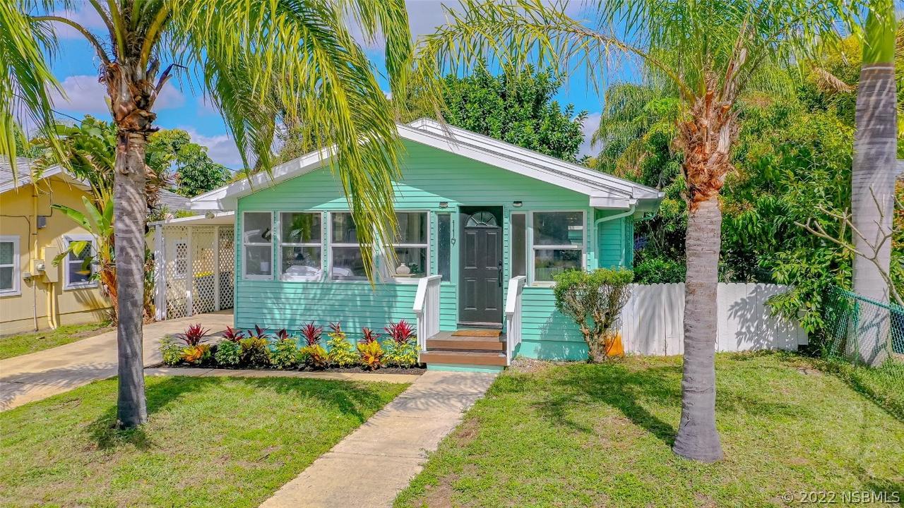 119 Riverview Dr., Edgewater, FL 32132