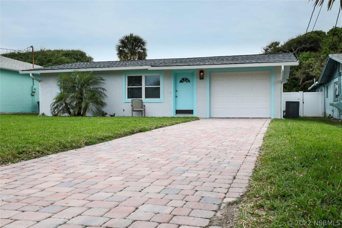 829 E 10th Ave., New Smyrna Beach, FL 32169