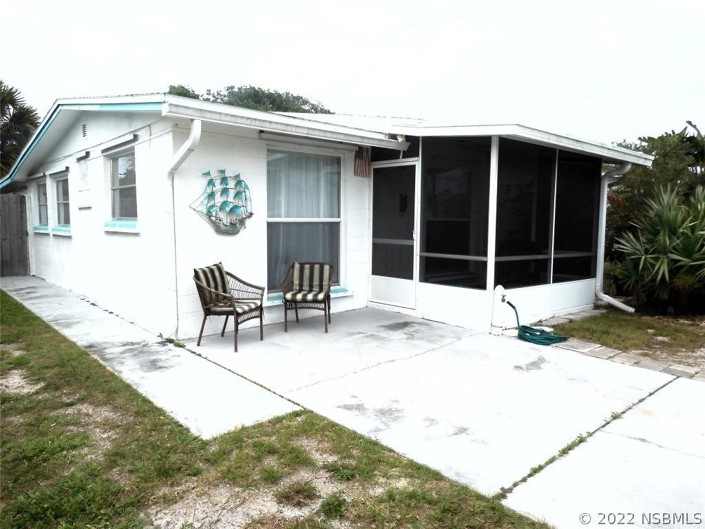 814 E 24th Ave., New Smyrna Beach, FL 32169
