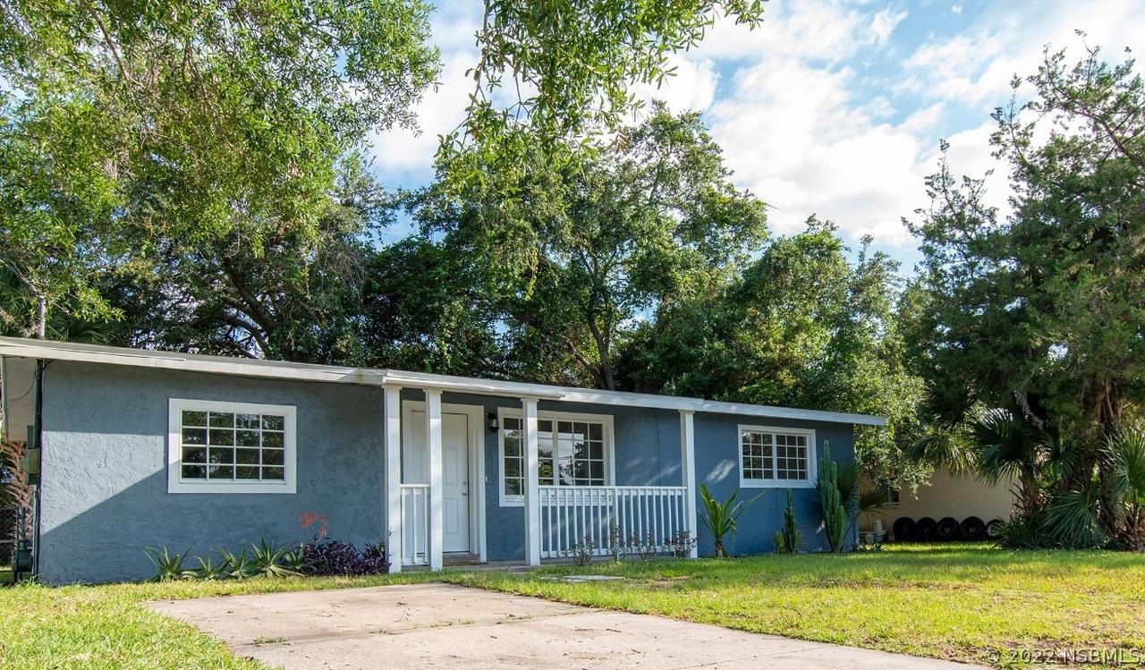 111 Neptune Dr., Edgewater, FL 32132