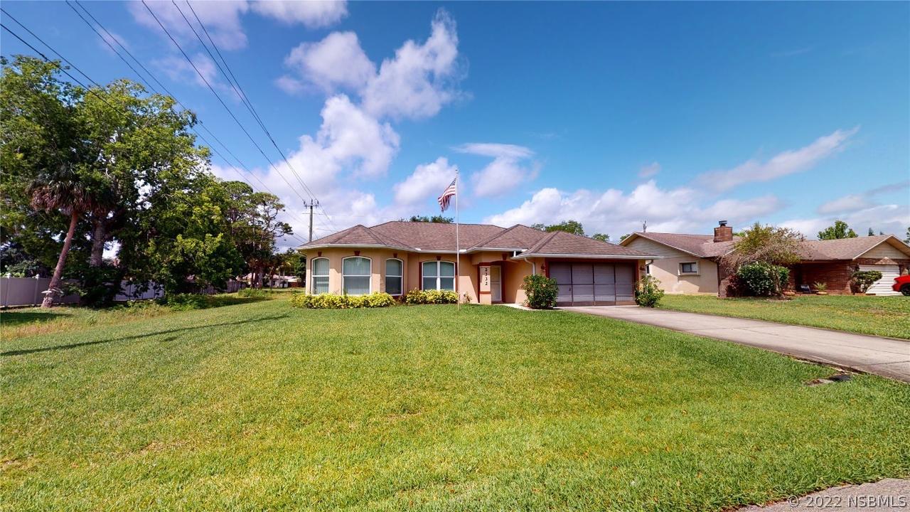 2332 Travelers Palm Dr., Edgewater, FL 32141