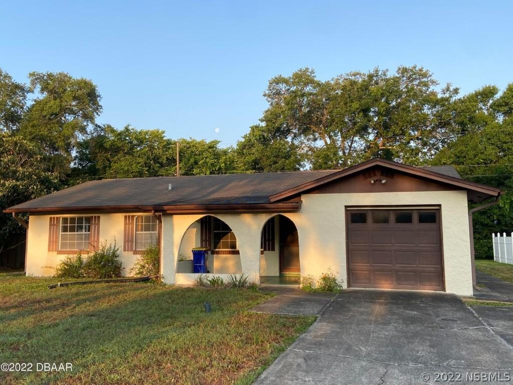 1920 Travelers Palm Dr., Edgewater, FL 32141