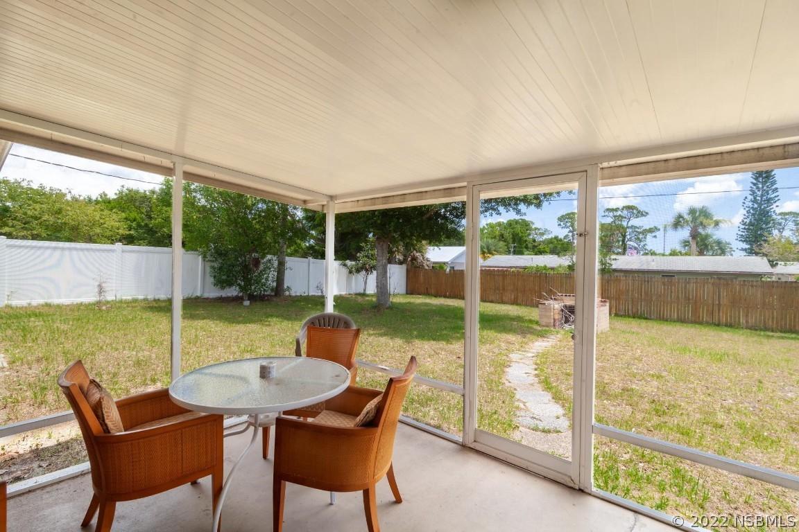 9 Denson Dr., Edgewater, FL 32141