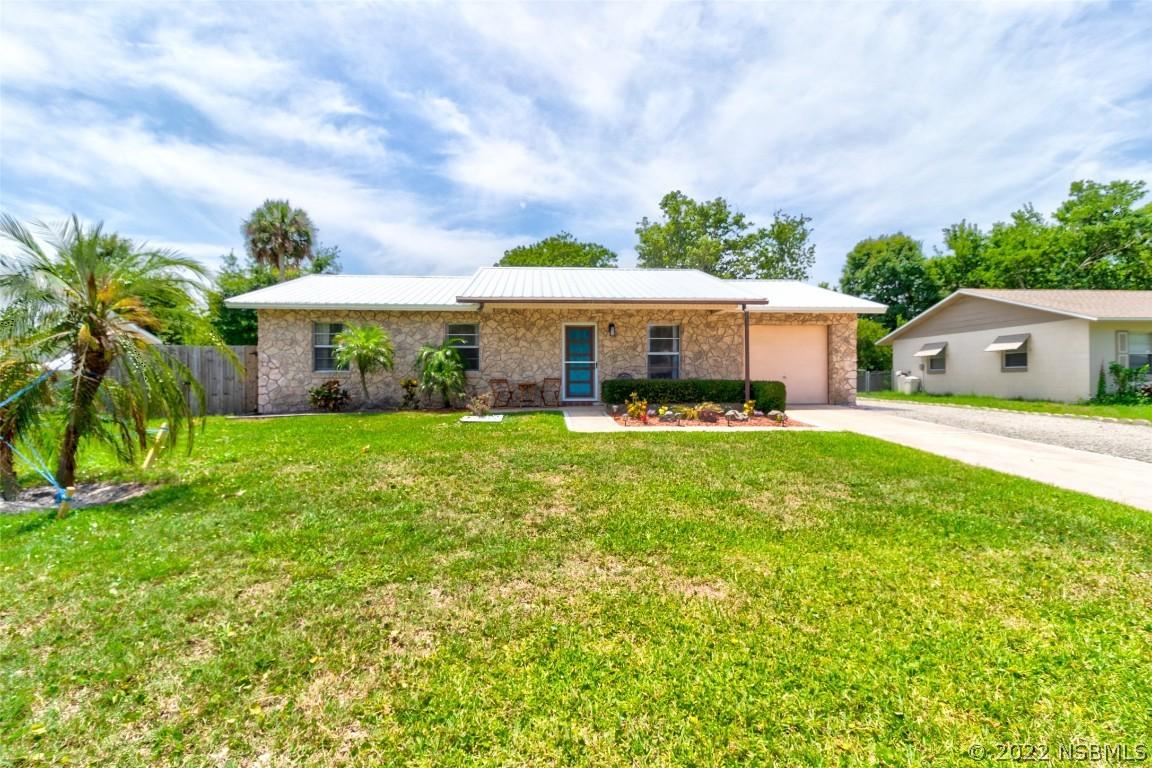 416 Wildwood Drive Dr., Edgewater, FL 32132