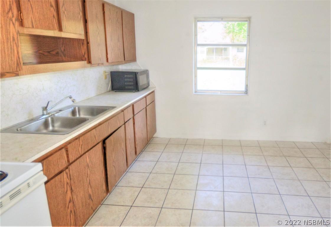 536 Olive St., South Daytona, FL 32119