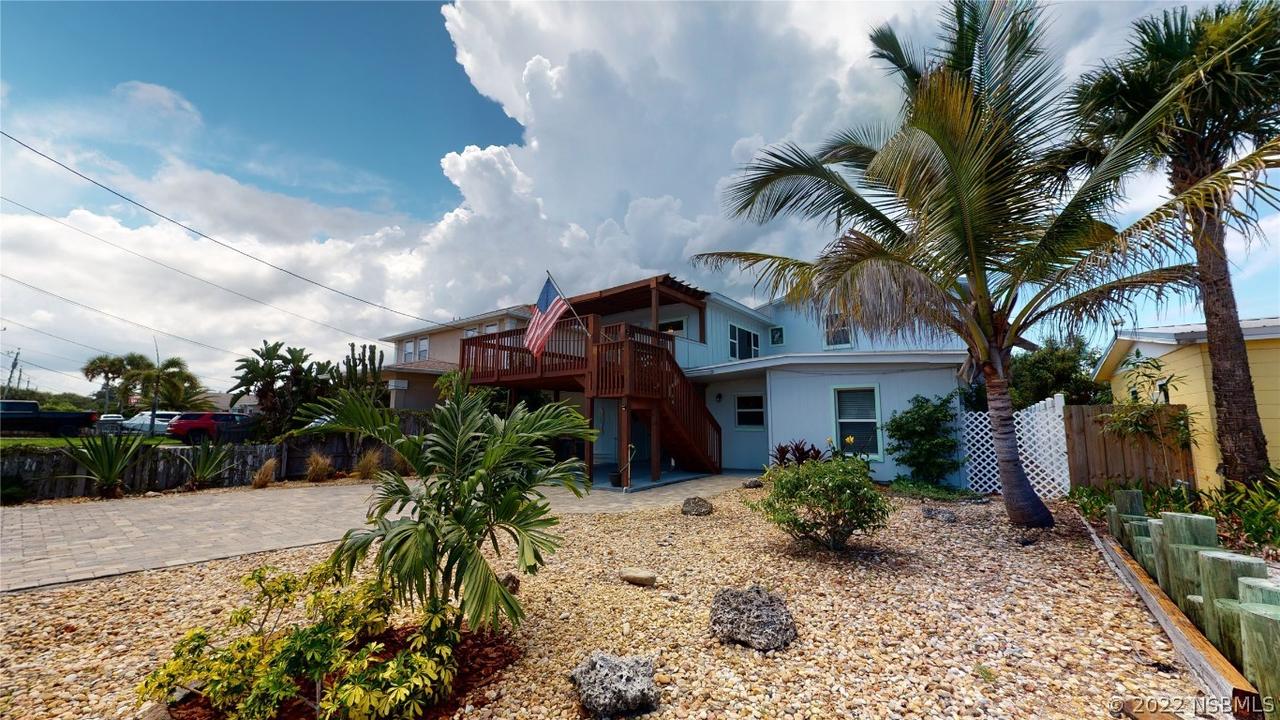830 E 27th Ave., New Smyrna Beach, FL 32169