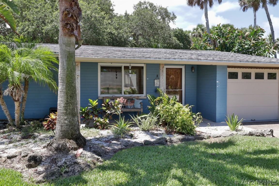 4 Hillside Dr., New Smyrna Beach, FL 32169