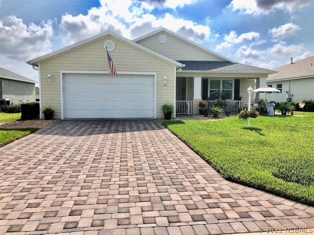 435 Eldora Dr., Oak Hill, FL 32759