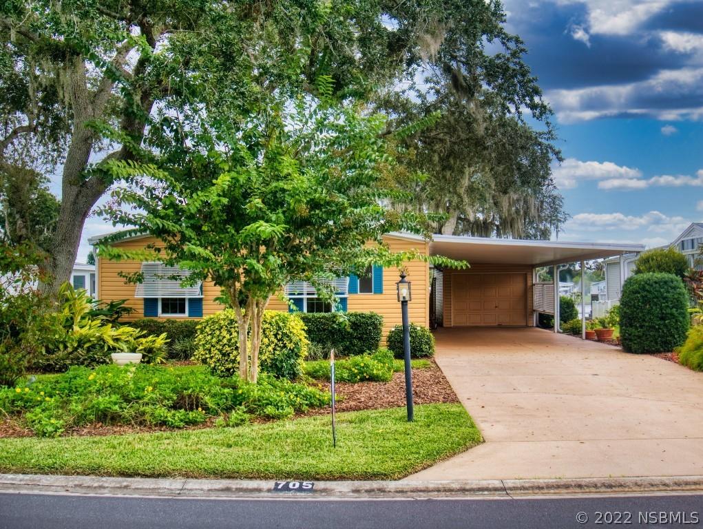 705 Starboard Ave., Edgewater, FL 32141
