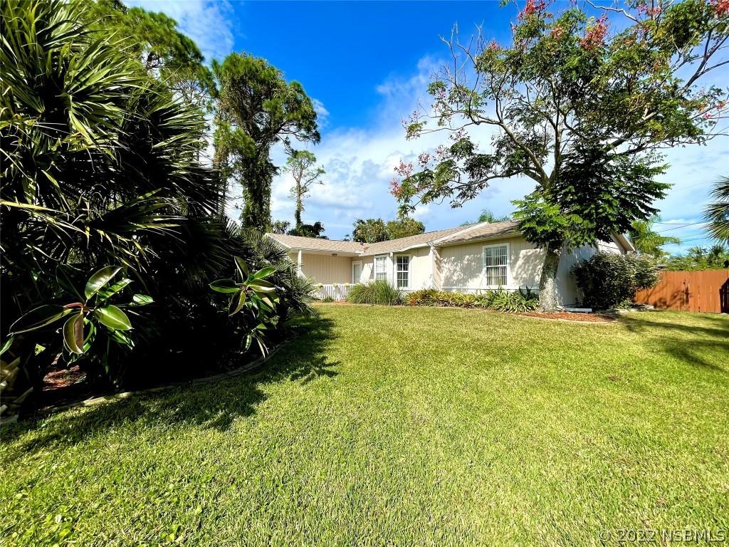 3313 Sabal Palm Dr., Edgewater, FL 32141