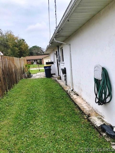 2716 Queen Palm Dr., Edgewater, FL 32132