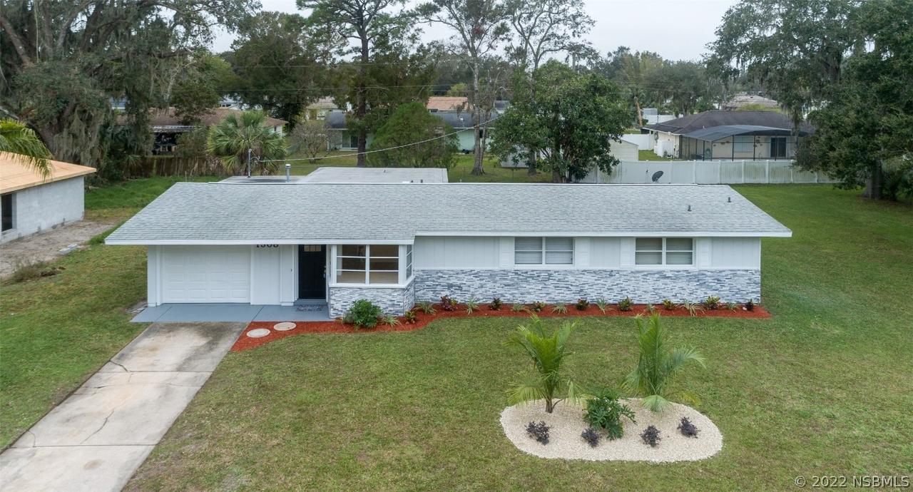 1508 Queen Palm Dr., Edgewater, FL 32132